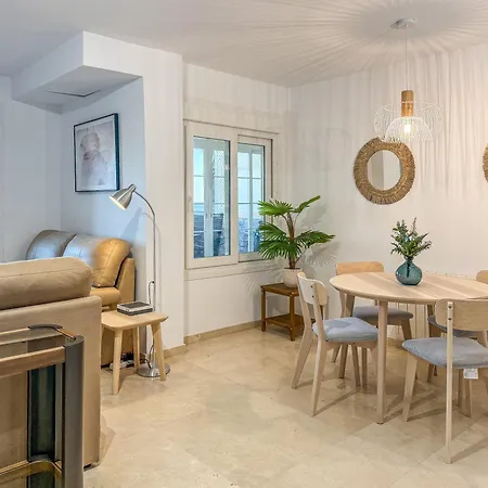 Hanami Puerto Paraiso 5-5 Apartment