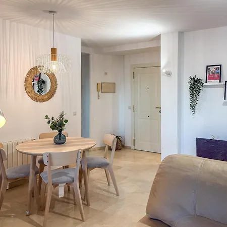Hanami Puerto Paraiso 5-5 * Эстепона